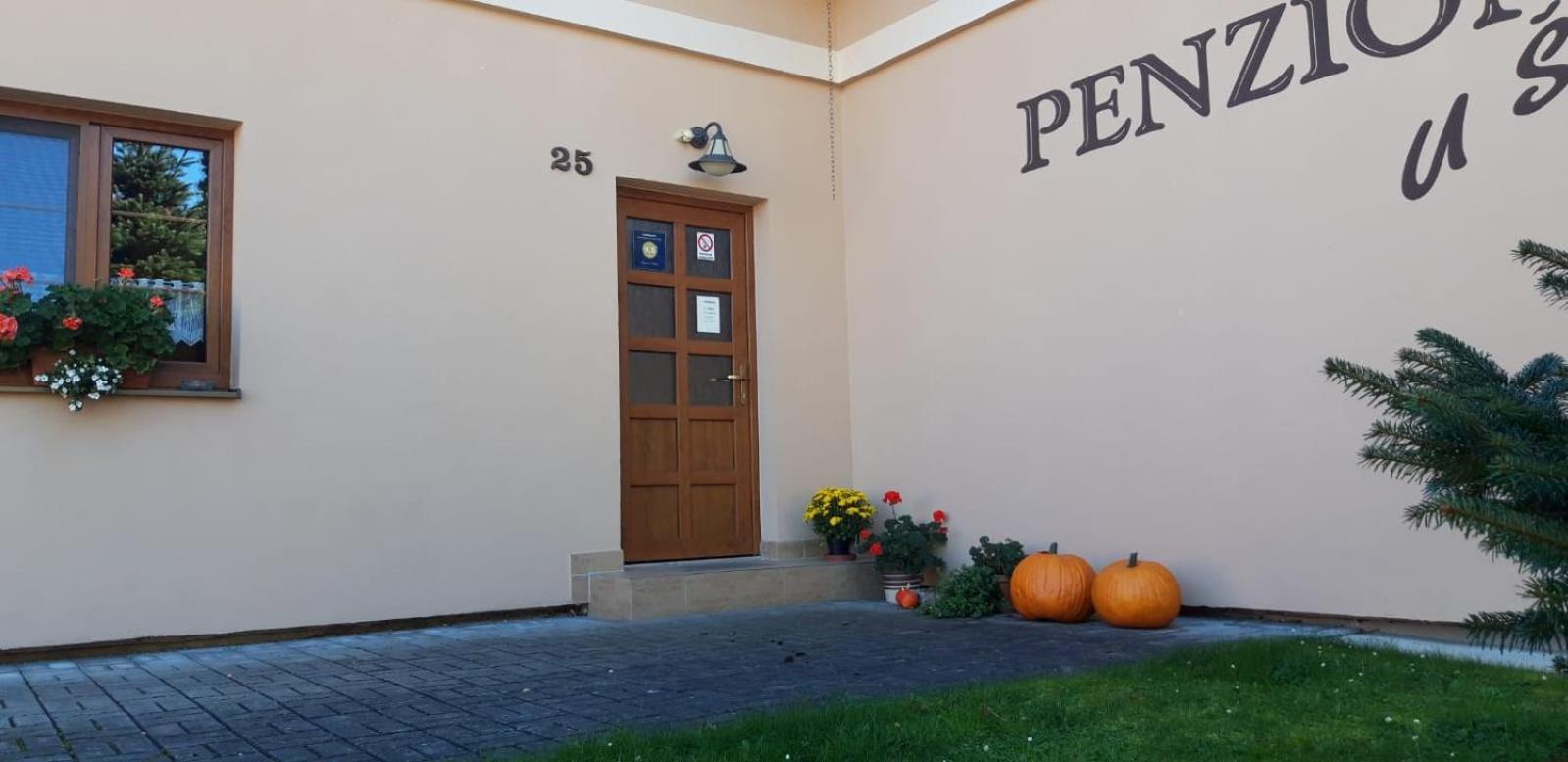 Penzion U Stoly Usilne Bagian luar foto